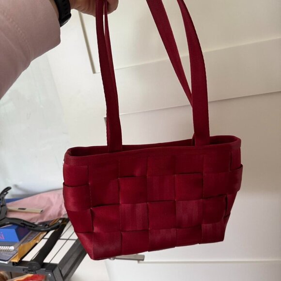 Red Seatbelt Bag With Zipper - Picture 2 of 4